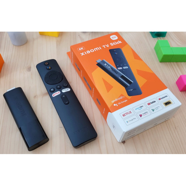 Умная ТВ-приставка Xiaomi Mi TV Stick 4K Smart (черный)